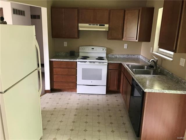 1770 Sparrow Point Ln - Photo 2 of 13