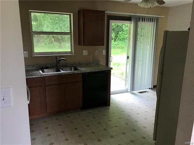 1770 Sparrow Point Ln - Photo 3 of 13