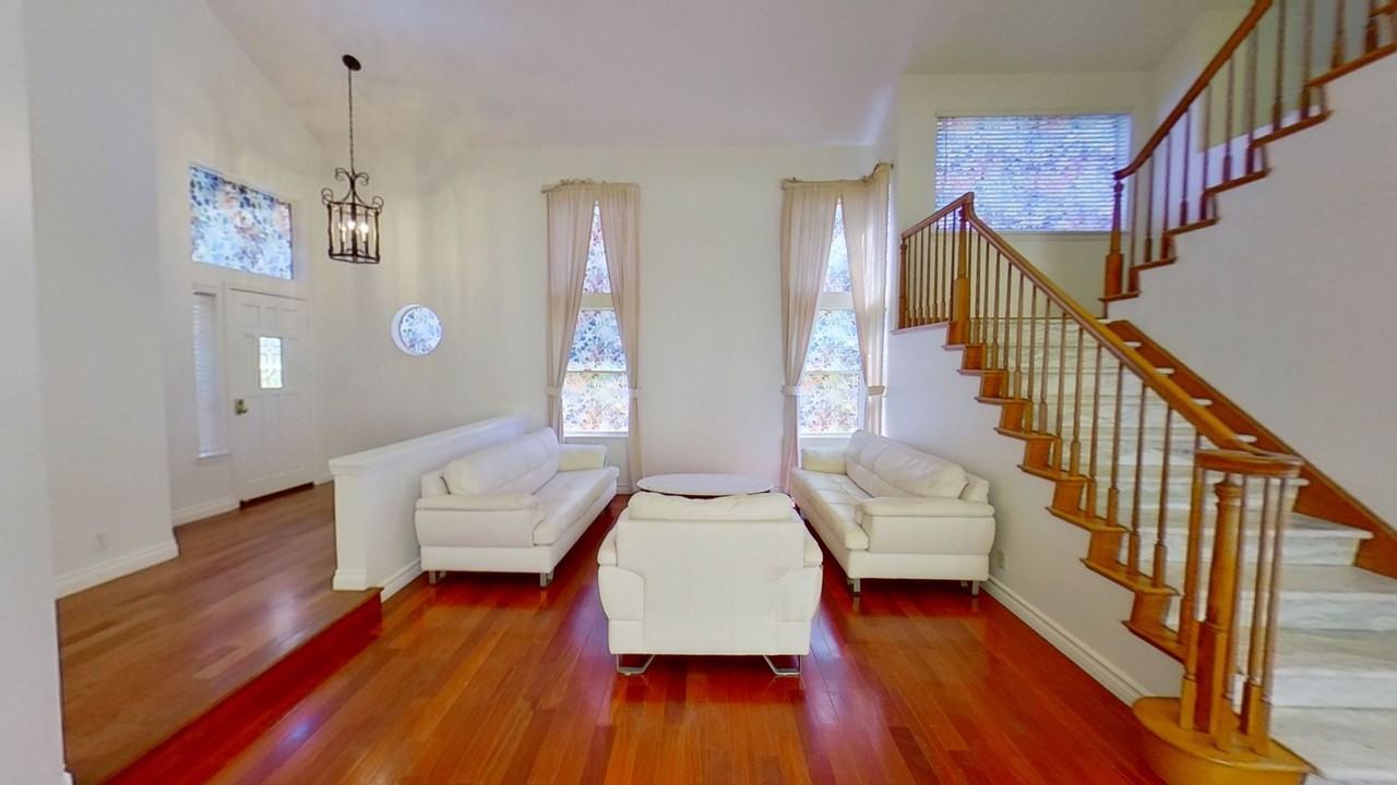 9 Inverary - Photo 2 of 27