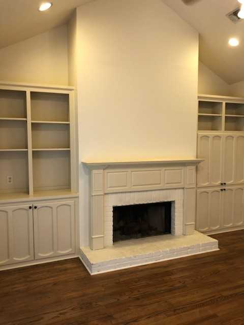 18611 Cherry Oak Dr - Photo 2 of 15