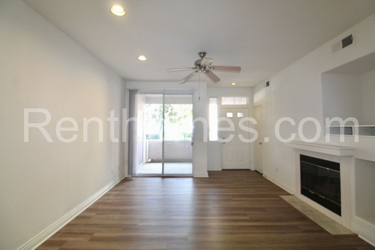 10722 Sabre Hill Dr - Photo 2 of 21