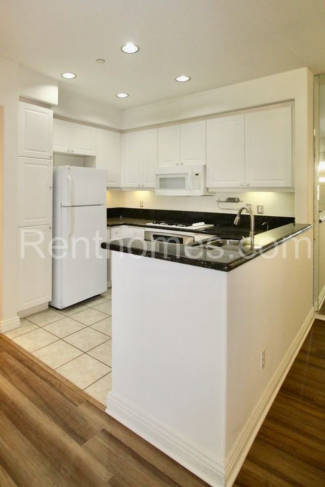 10722 Sabre Hill Dr - Photo 6 of 21