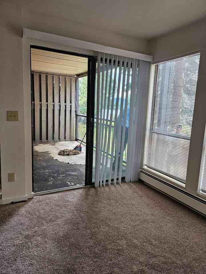 176 E La Bonte St - Photo 4 of 9