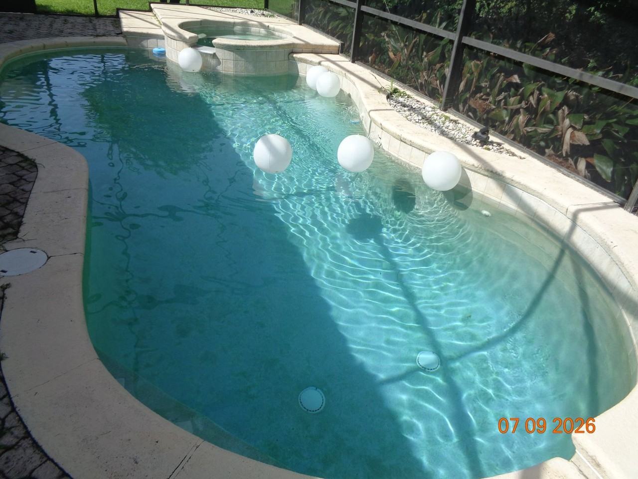 1409 Bent Oaks Blvd - Photo 4 of 42