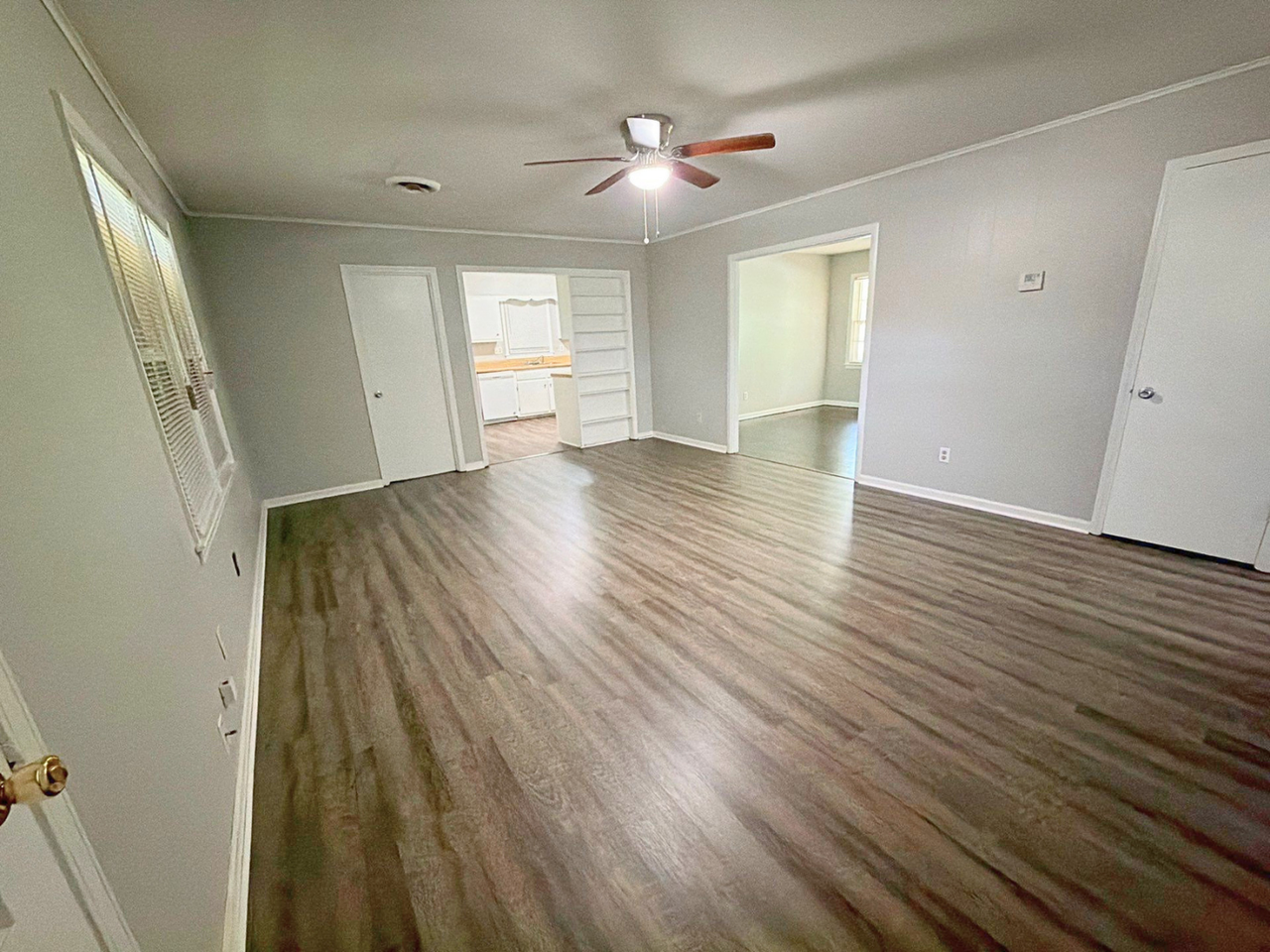 1922 Coventry Dr - Photo 4 of 21