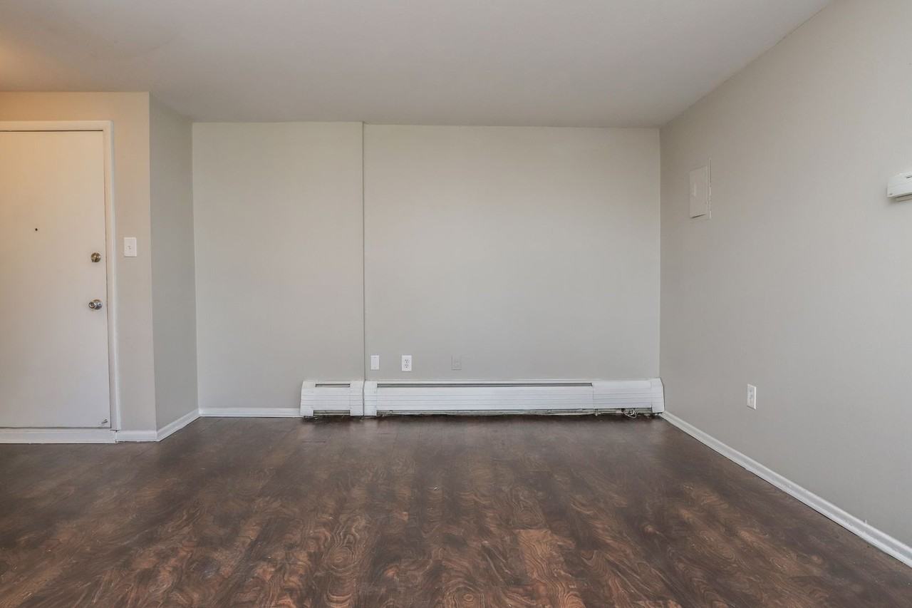 Dexter Street Apartments - Photo 6 of 34