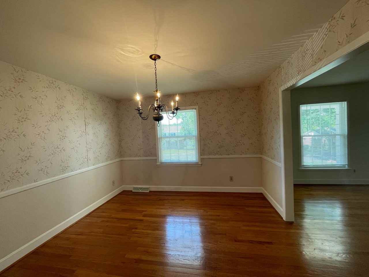7327 Meadowdale Ln - Photo 4 of 11