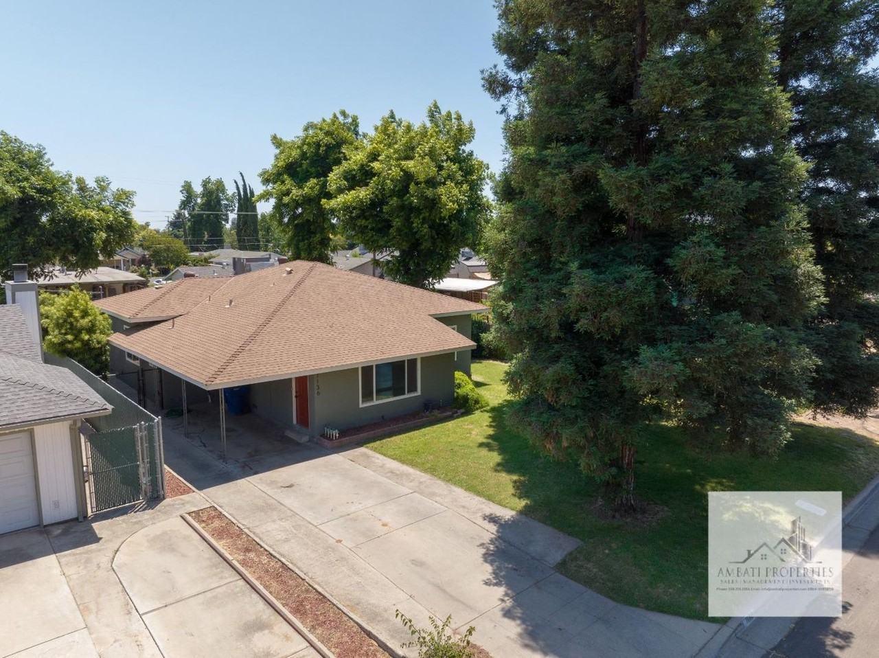 1136 E Griffith Way - Photo 3 of 32