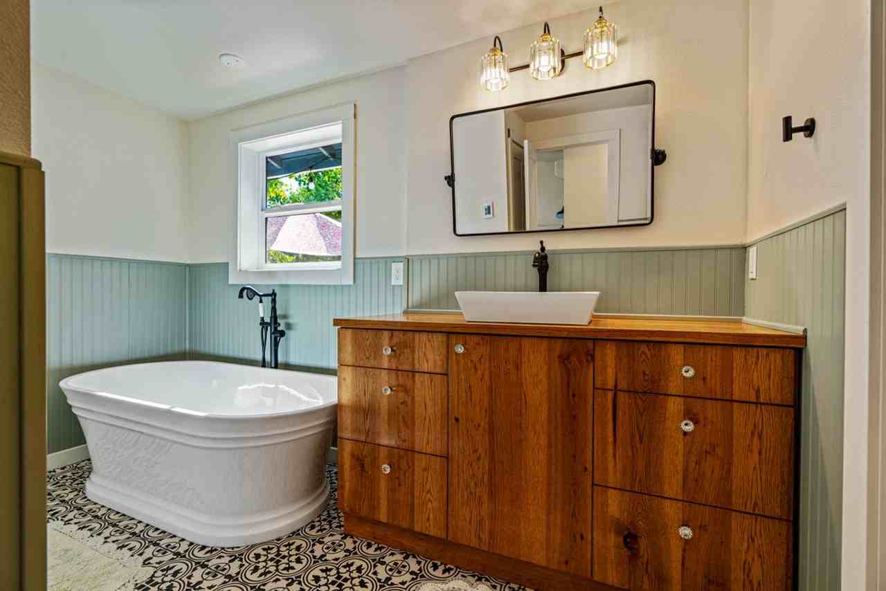 2752 Robinhood Ln Nw - Photo 7 of 20