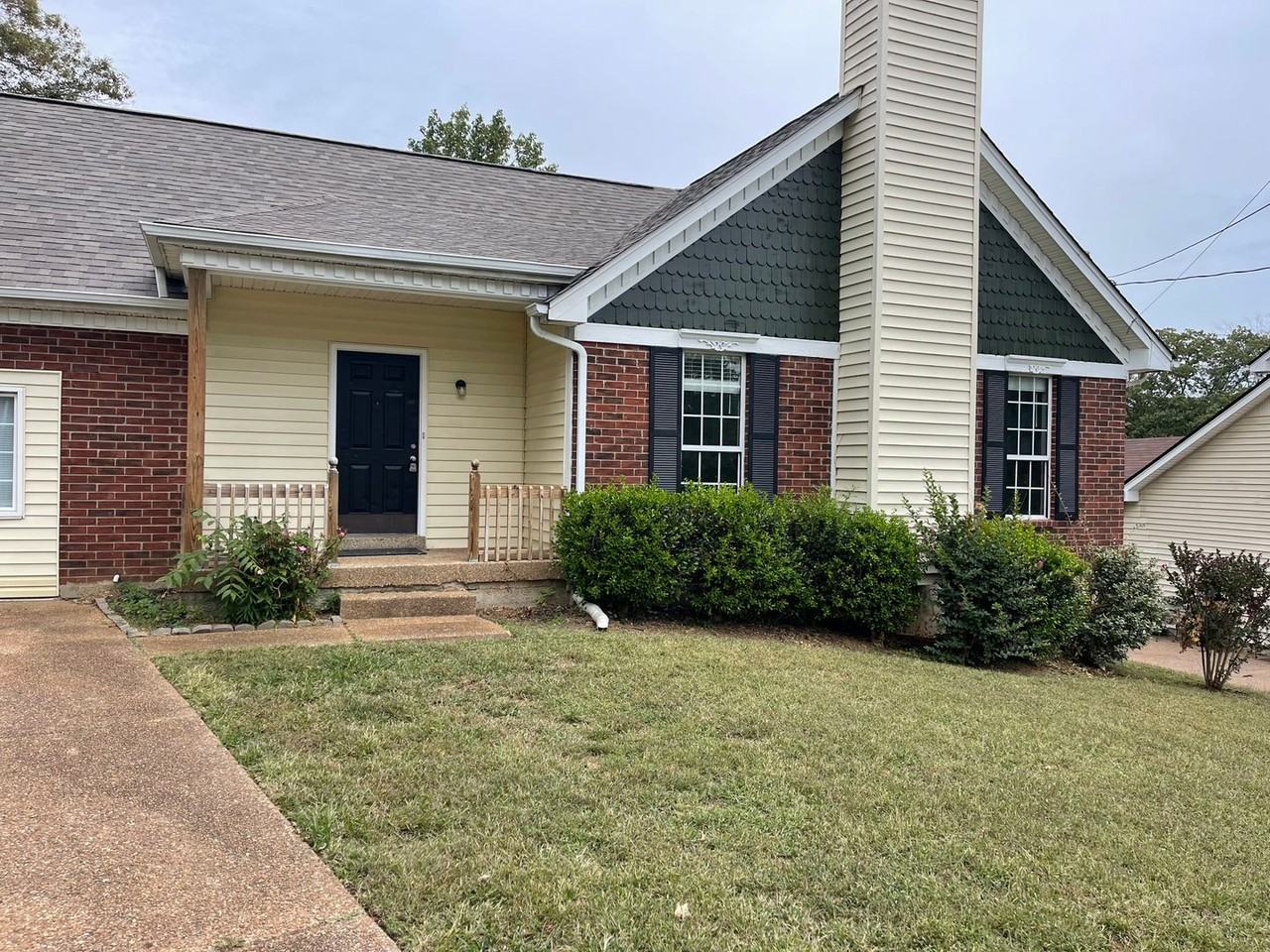 1812 Barnwell Ct - Photo 2 of 20
