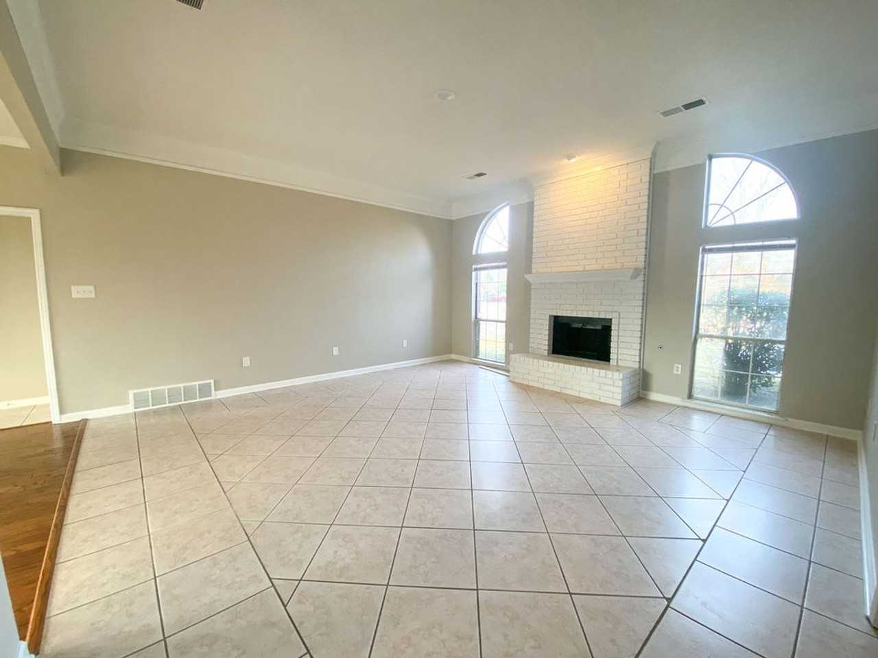 5561 Patsy Cir W - Photo 2 of 16