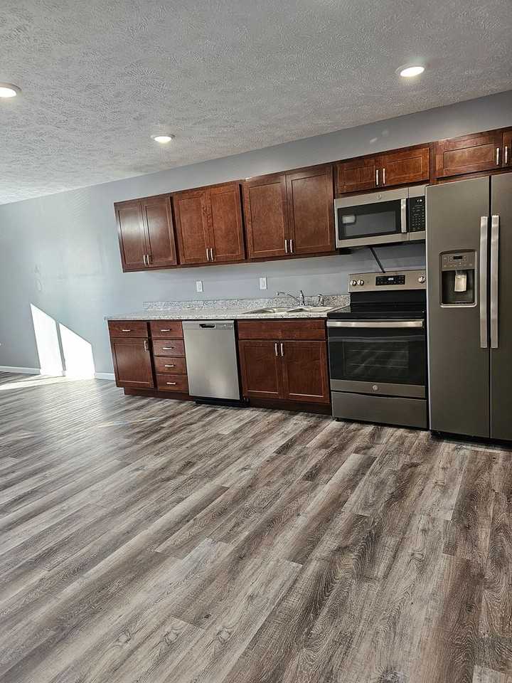 2425 2425 Taylor - 2425 Taylor #3 - Photo 3 of 14
