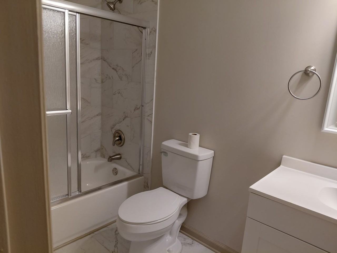 2947 Jefferson St - Photo 5 of 7