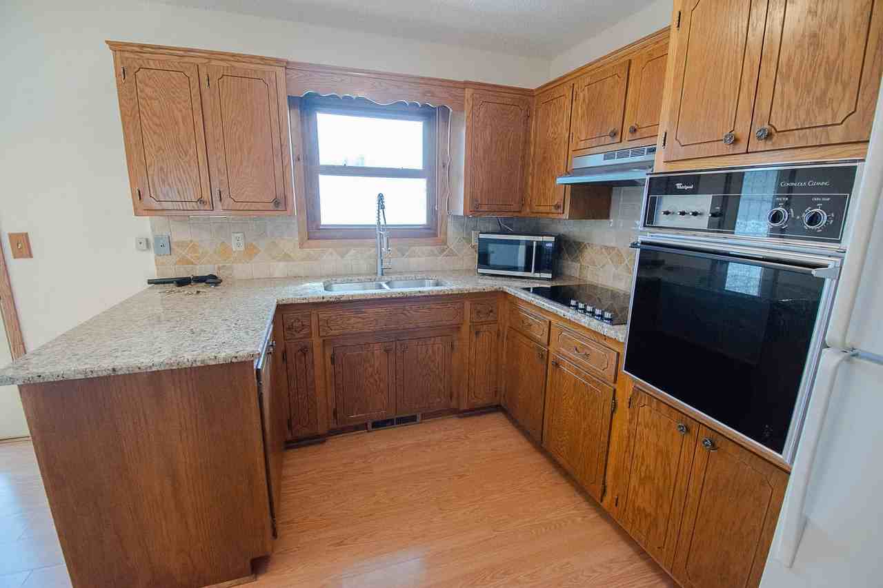 1808 42nd St Nw - Photo 5 of 19