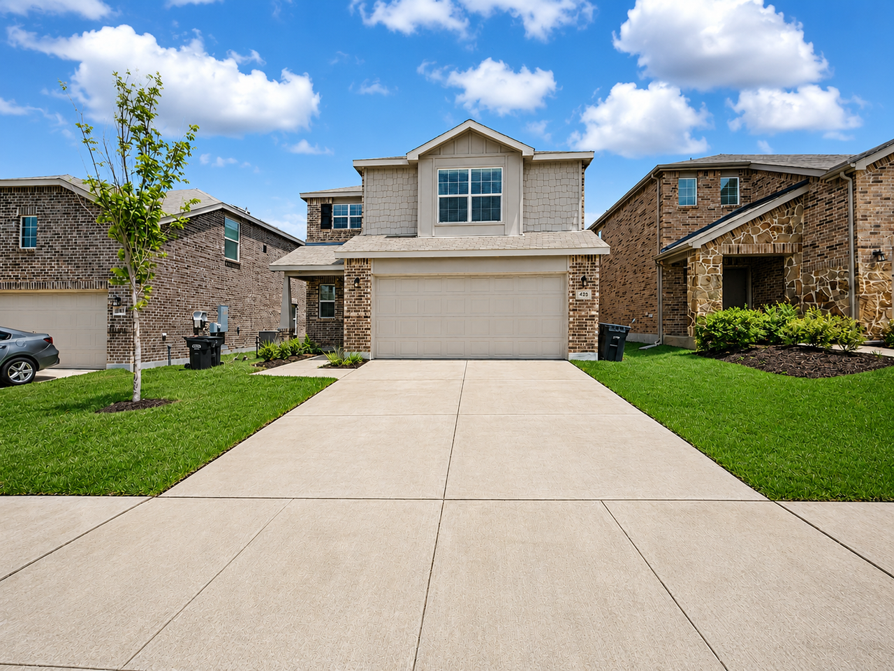 825 Ozark Path - Photo 2 of 37