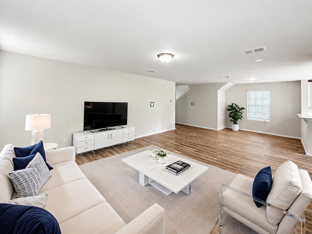 825 Ozark Path - Photo 3 of 37