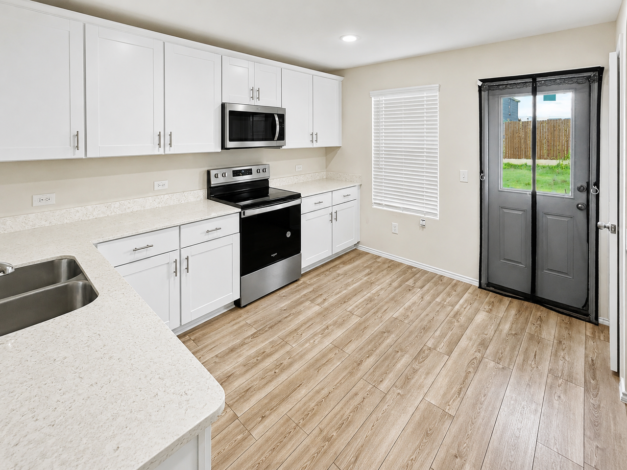 825 Ozark Path - Photo 7 of 37