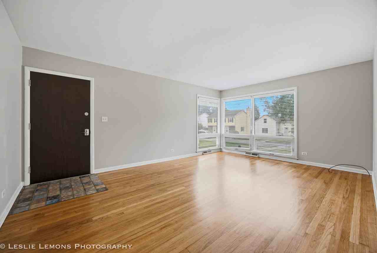635 S Main St - Photo 3 of 21