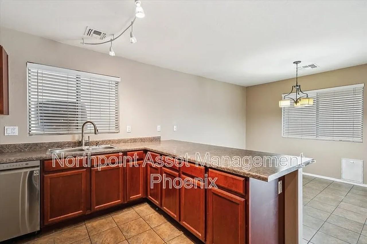4906 N 113th Dr - Photo 6 of 25