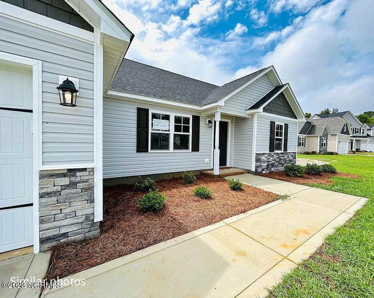 707 Alpha Ct - Photo 3 of 43