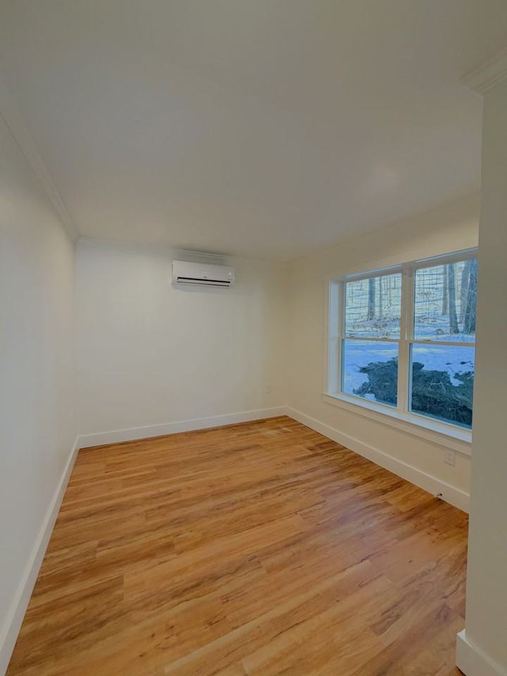 125A Tamarack Rd - Photo 7 of 14