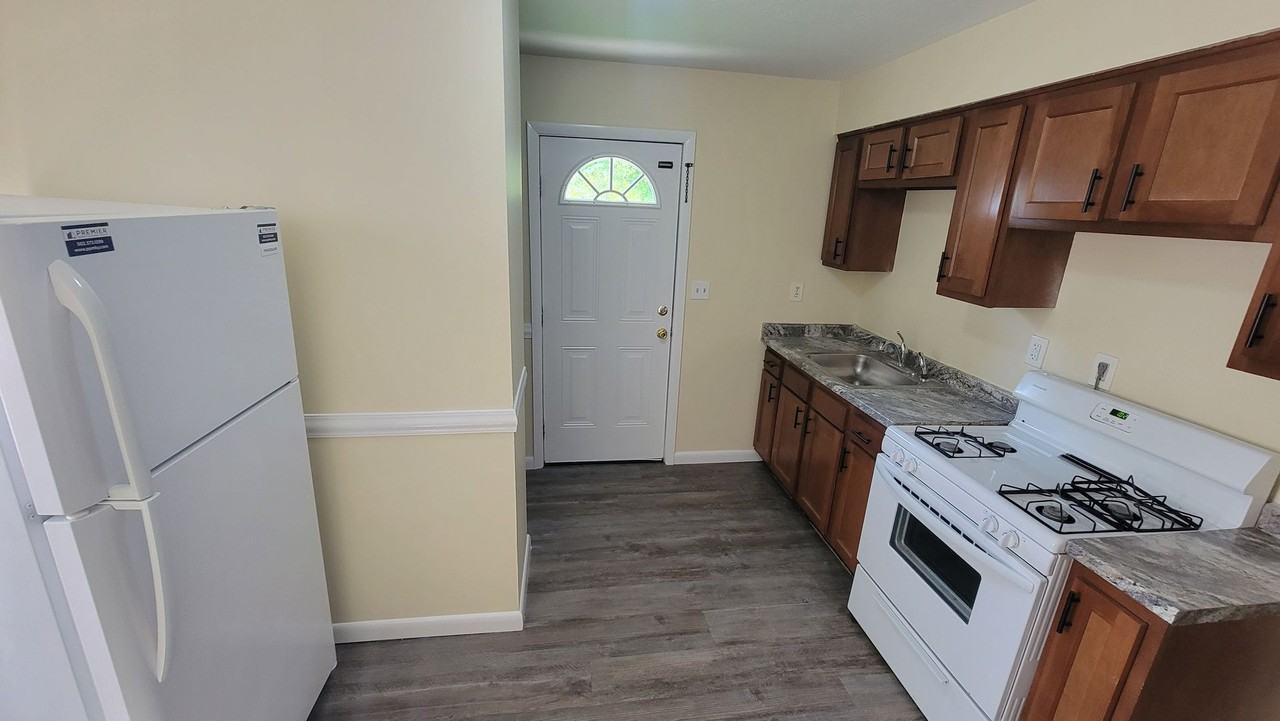 5408 Speedway Ave - Photo 7 of 17
