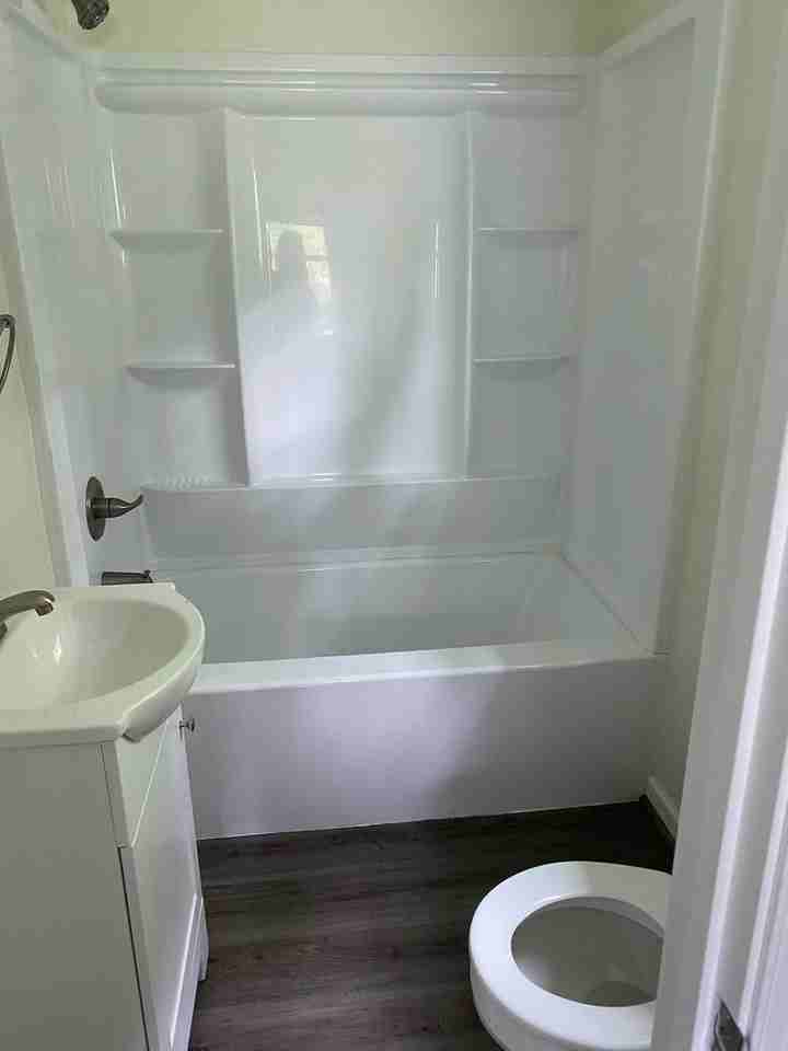 214 Pine St - Photo 5 of 7