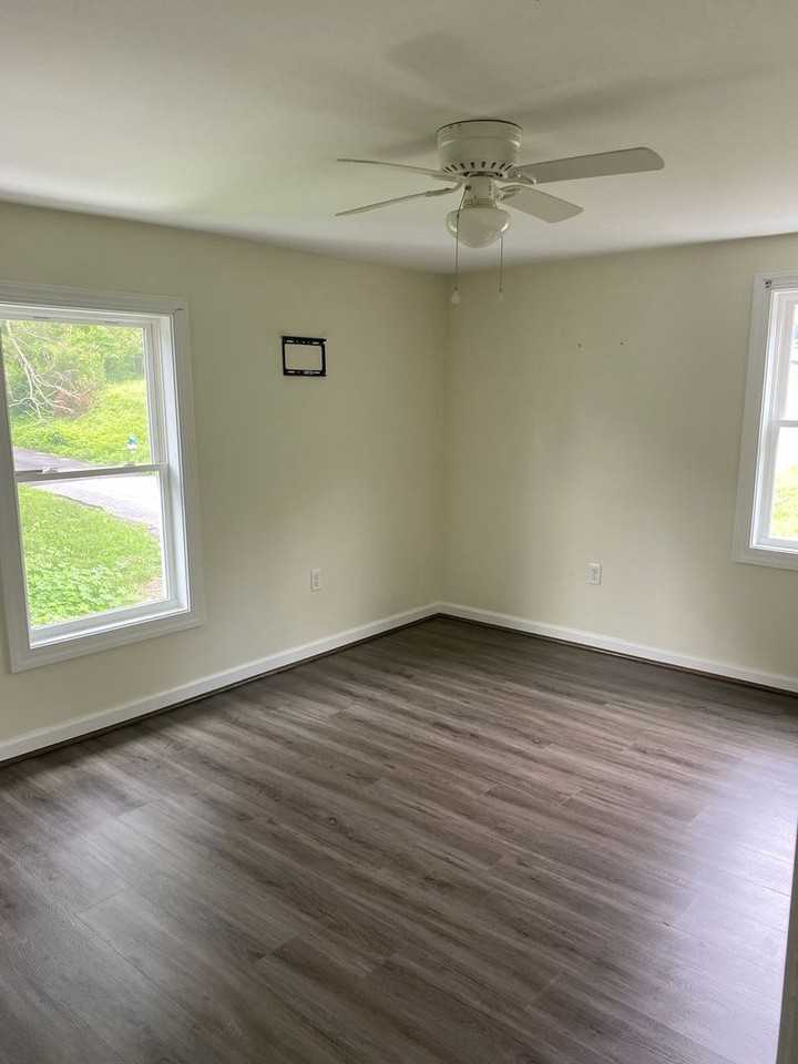 214 Pine St - Photo 7 of 7