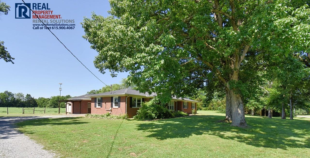 1460 Compton Rd - Photo 2 of 23