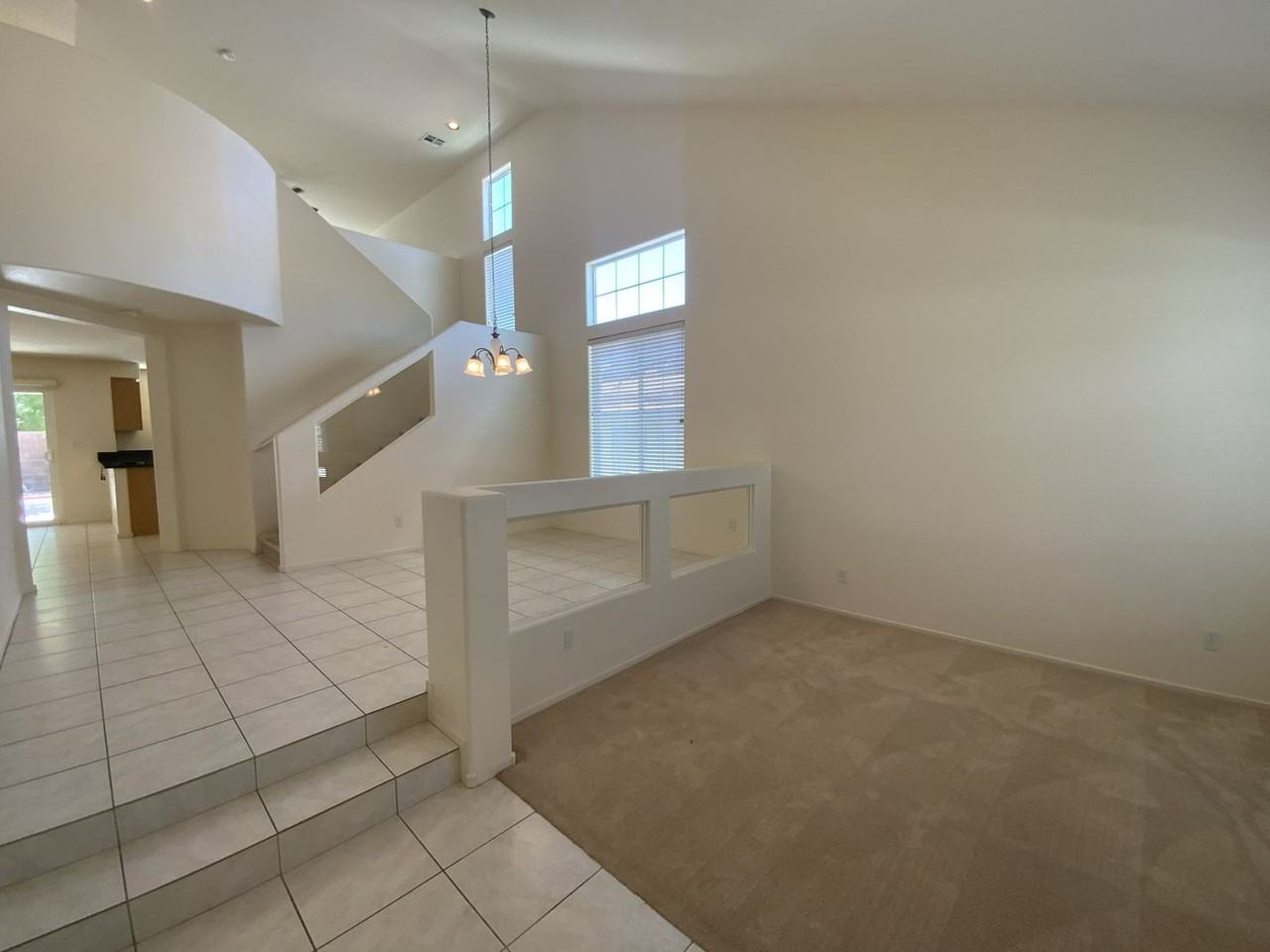 1001 Pleasing Plateau St - Photo 5 of 41