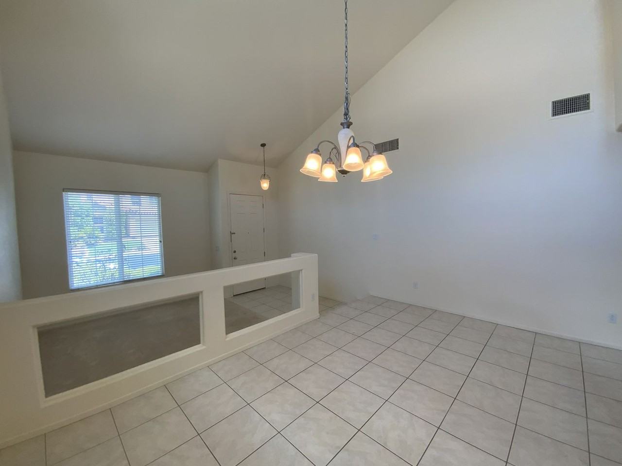 1001 Pleasing Plateau St - Photo 7 of 41