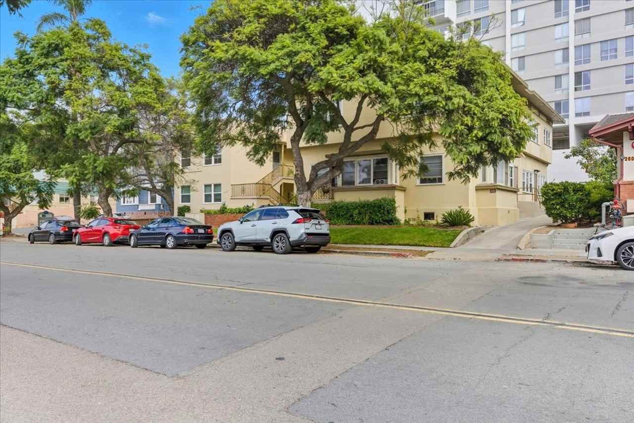 Palms Apartments - Photo 4 of 4