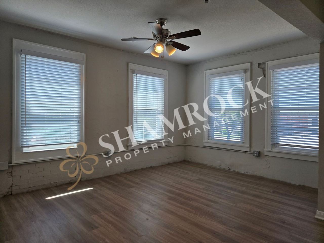 1307 Austin Ave #206 - Photo 3 of 13