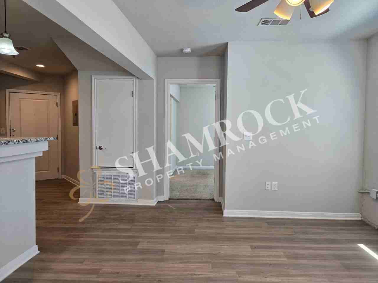 1307 Austin Ave #206 - Photo 4 of 13