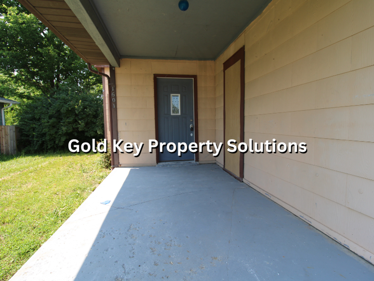 1601 N Elm St - Photo 4 of 18