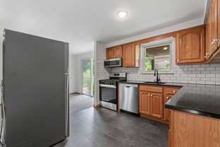 1105 Anna Ave - Photo 1 of 1