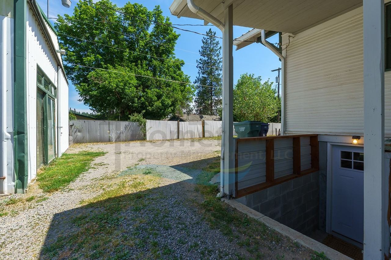 801 E Harrison Ave - Photo 5 of 26