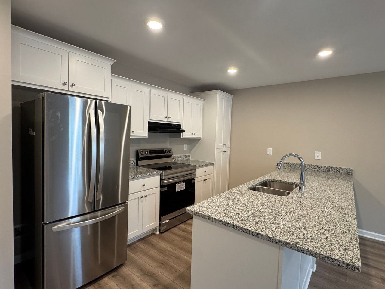 213 Mountaindale Dr - Photo 5 of 20