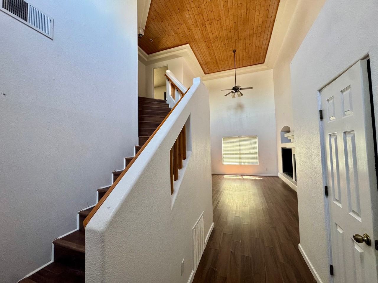10408 Toscana St Nw - Photo 2 of 18