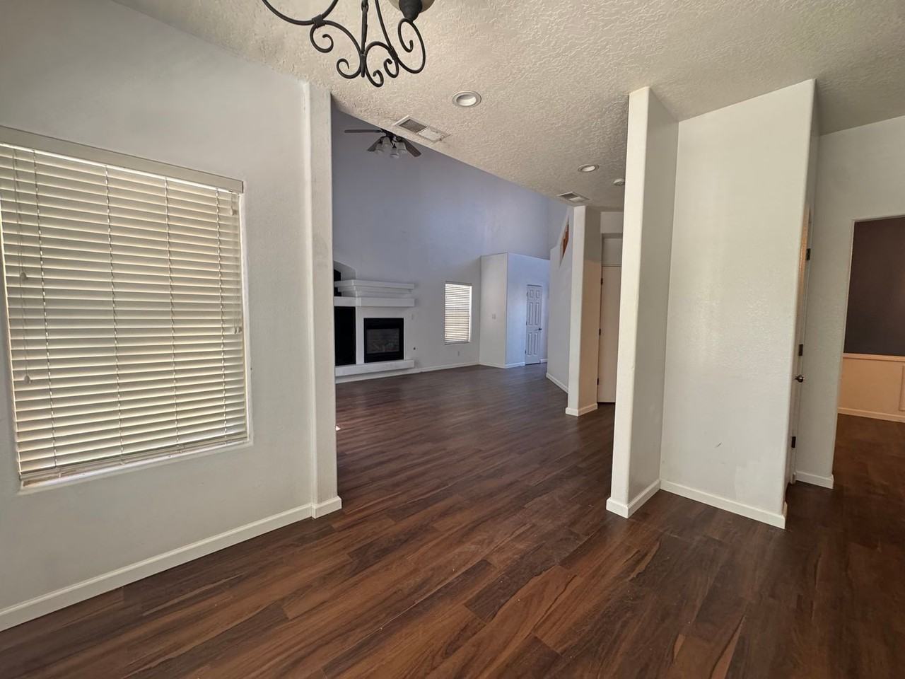 10408 Toscana St Nw - Photo 3 of 18