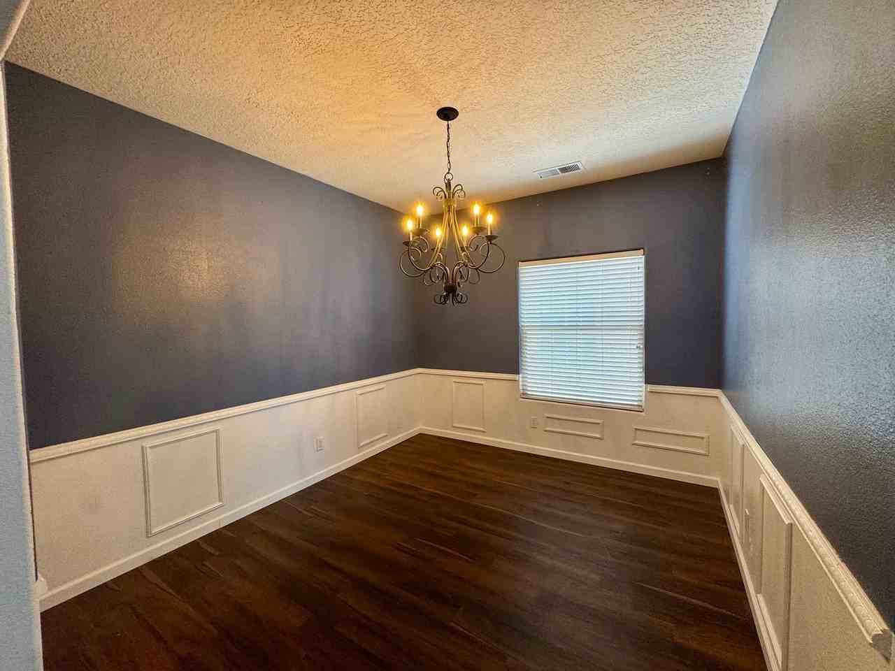 10408 Toscana St Nw - Photo 5 of 18