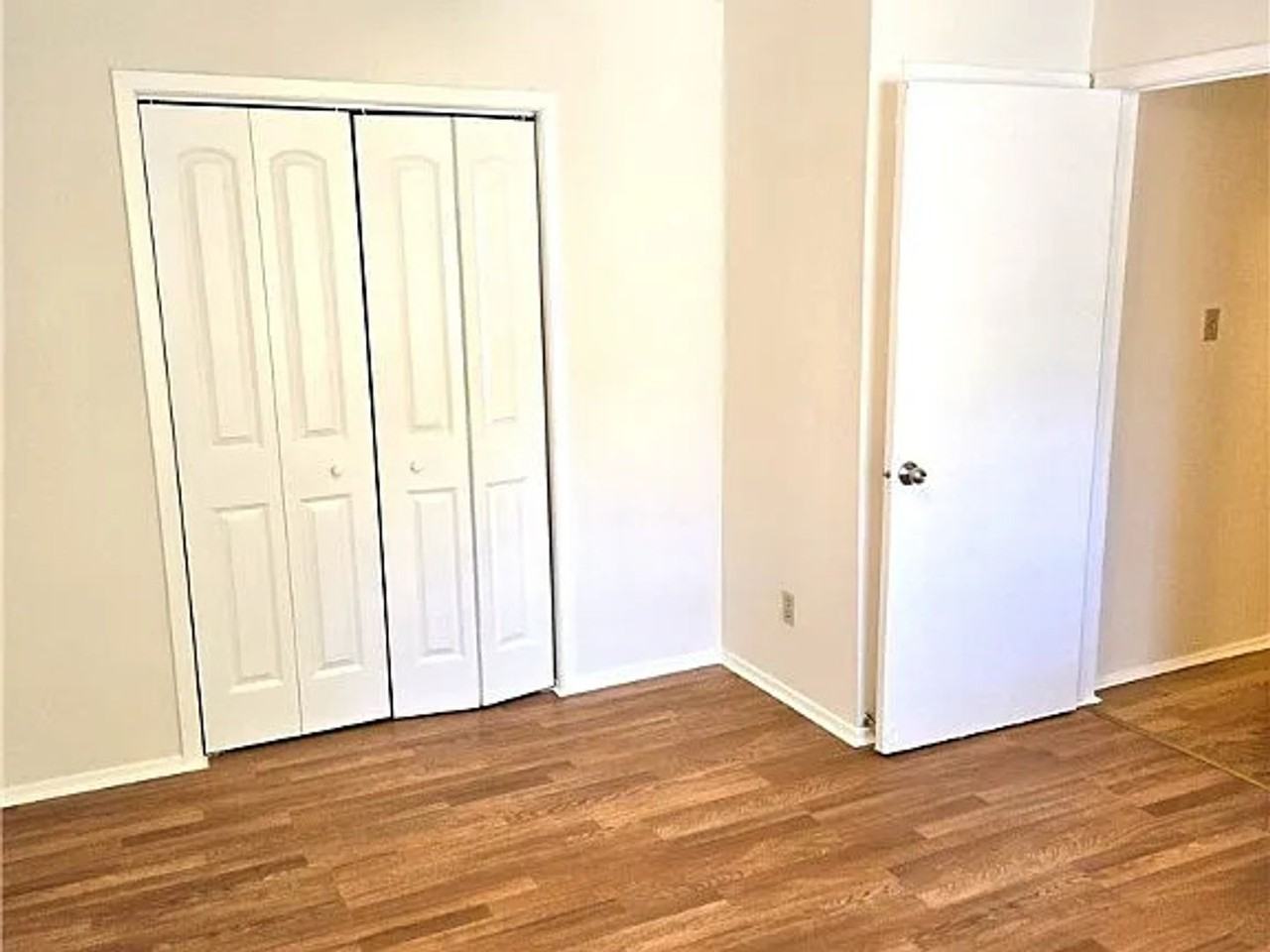 203 S Mitchell Ave #4 - Photo 6 of 10