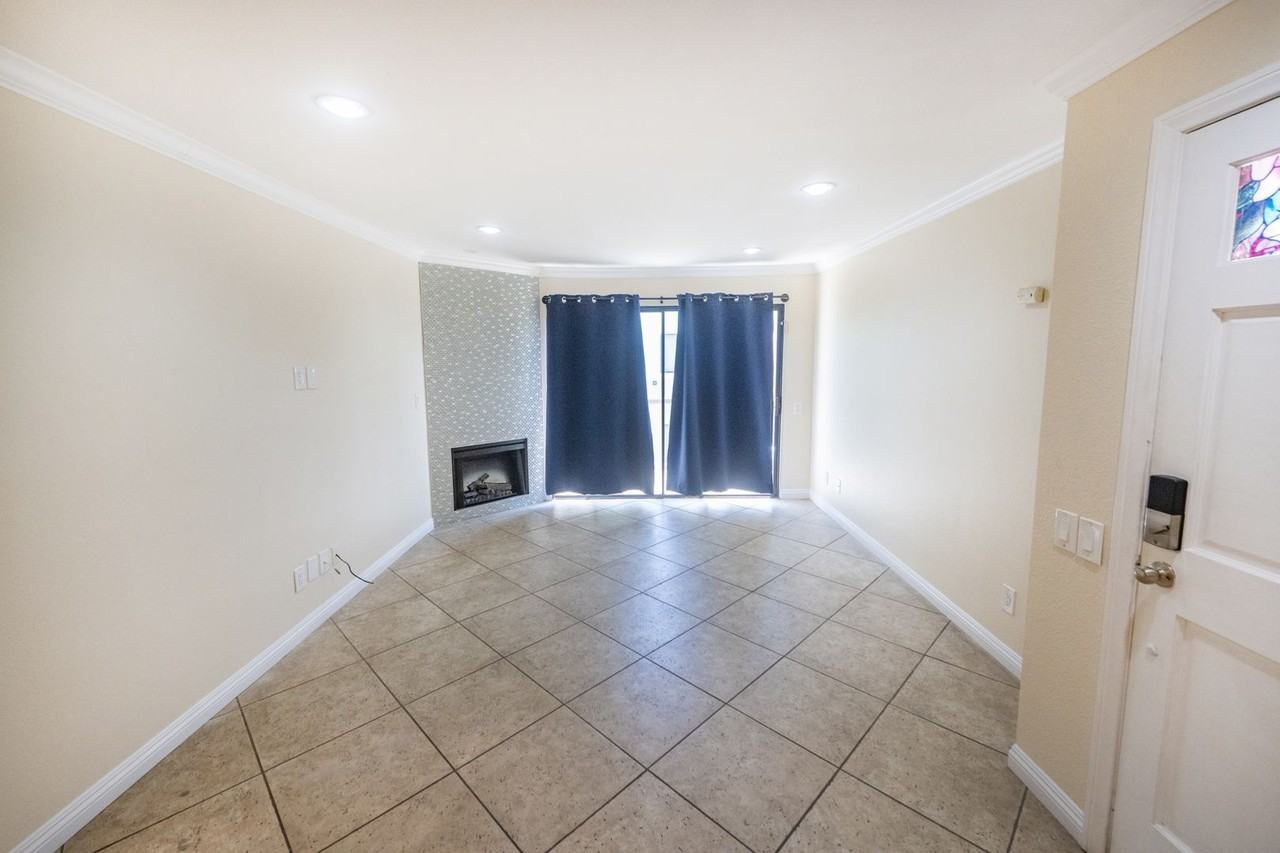 3550 Sunset Ln #13 - Photo 3 of 27