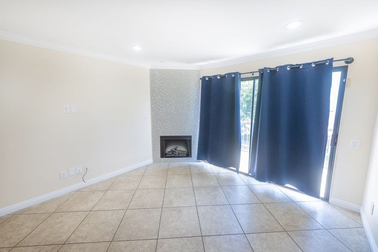 3550 Sunset Ln #13 - Photo 4 of 27