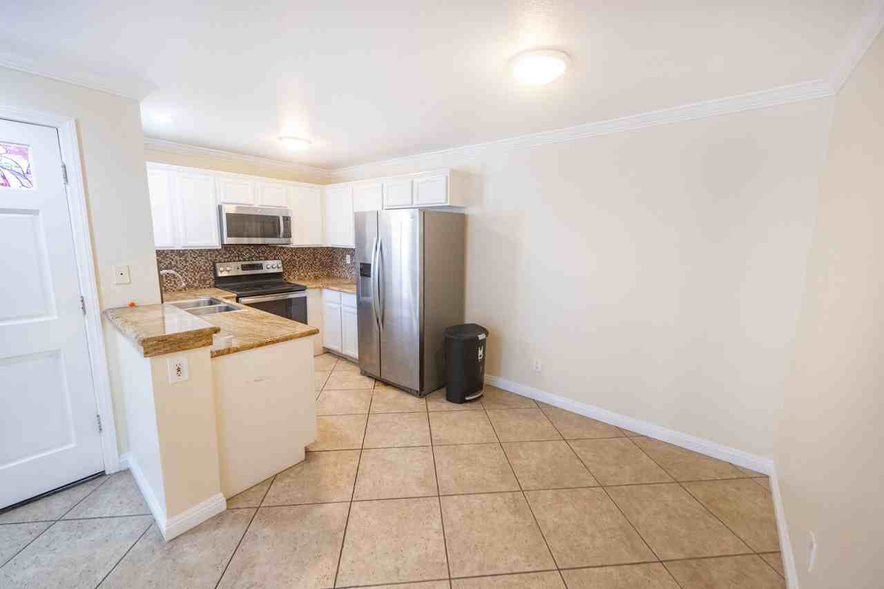3550 Sunset Ln #13 - Photo 5 of 27
