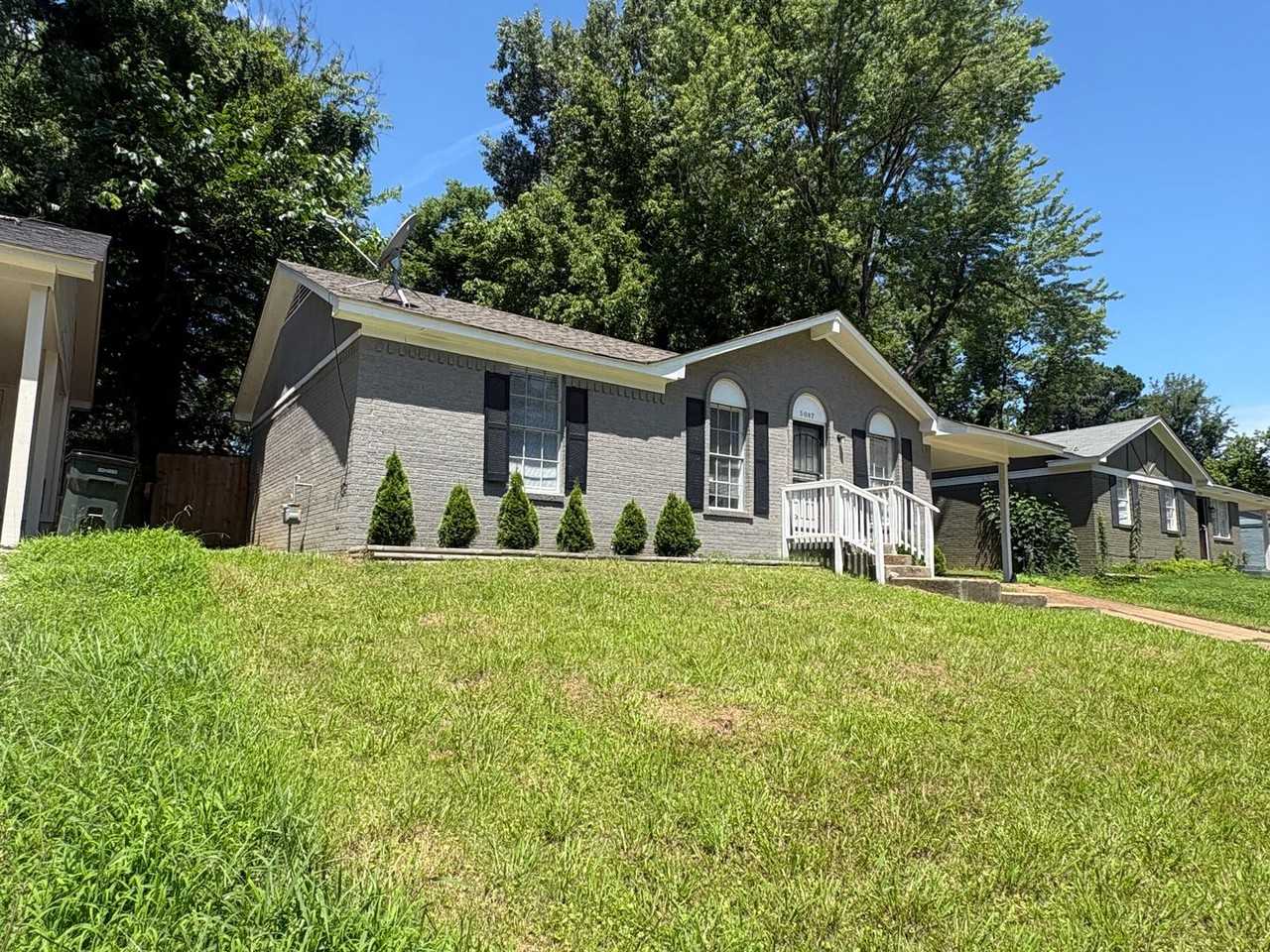 5087 Blacksmith Dr - Photo 2 of 27