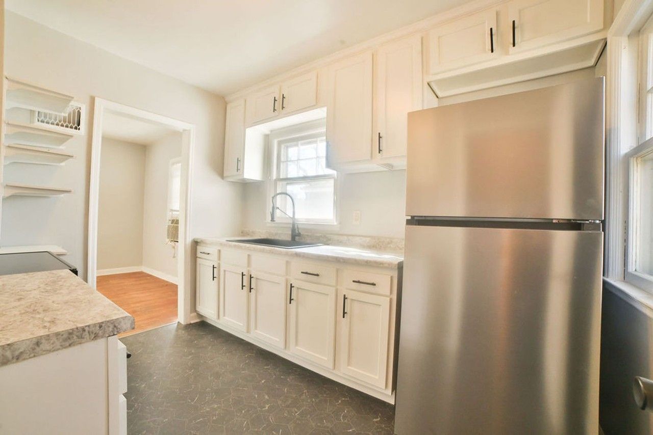 715 S West Ave - Photo 7 of 19