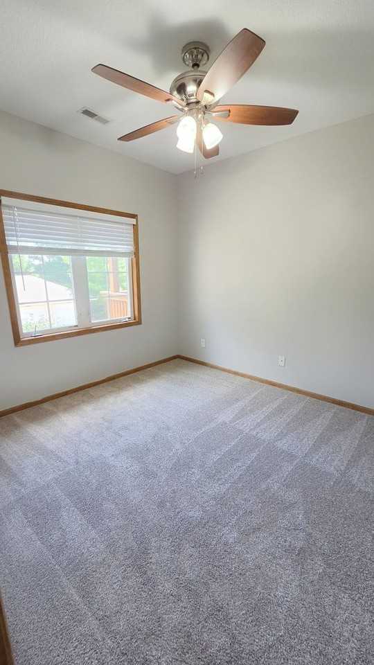 Meadow Court Apartments - Photo 7 of 12