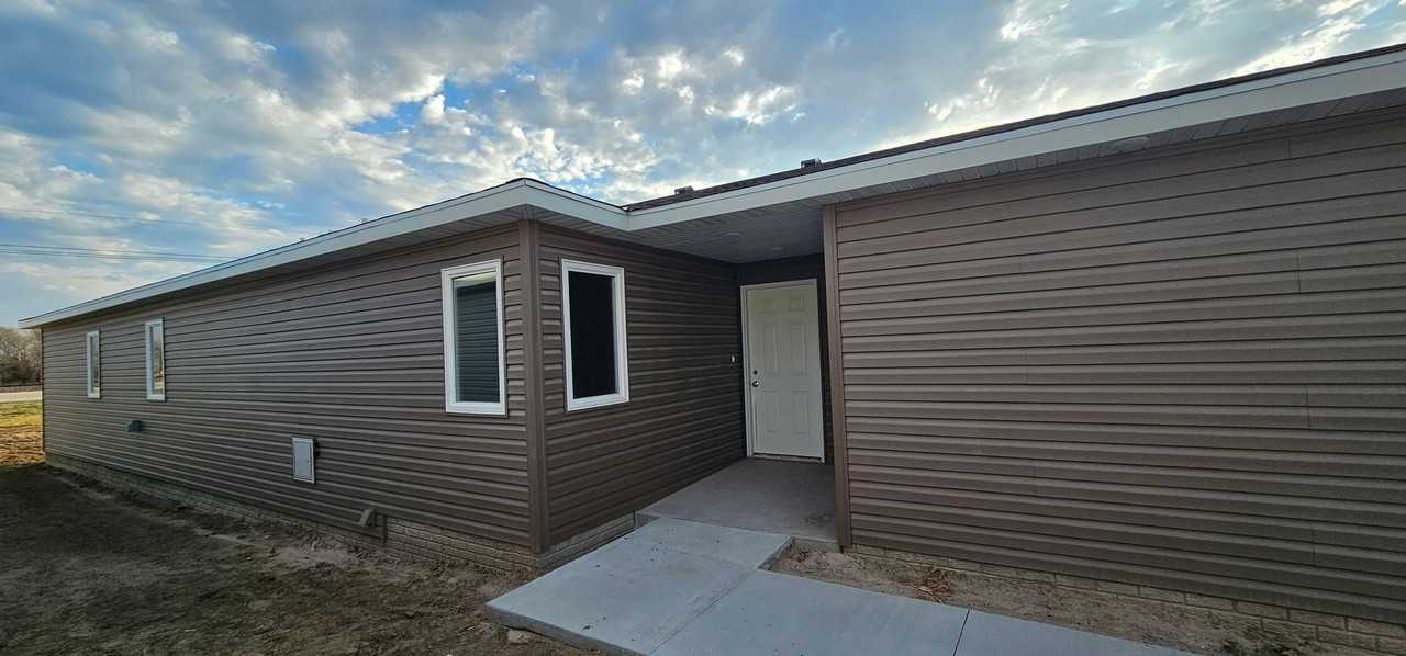 4146/4148 Montana Ave in Grand Island, NE - Photo 5 of 12