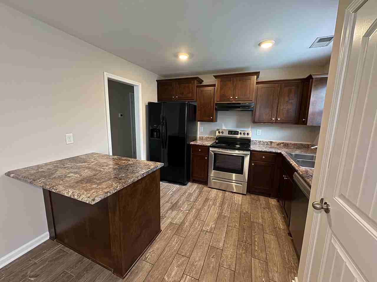 1529 Gambill Wood Dr - Photo 6 of 28